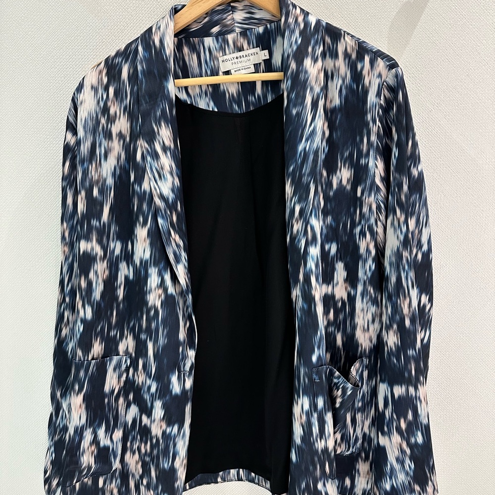 Molly Bracken Navy and White Patterned Blazer